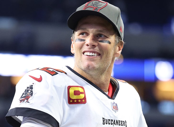 Tom Brady Announces NFL Comeback
