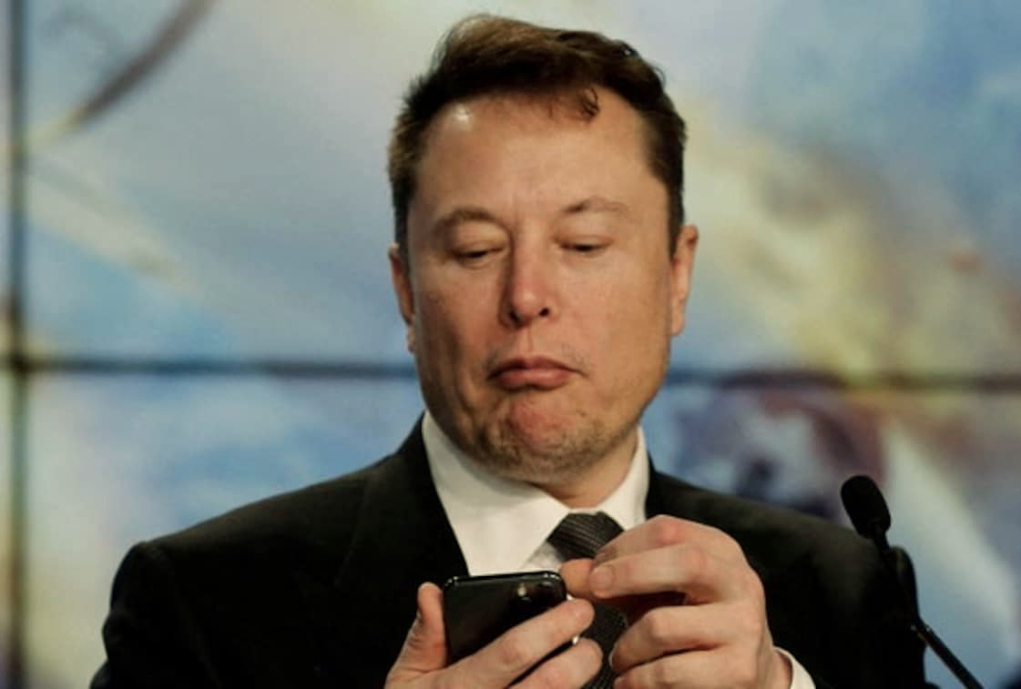 Elon Musk threatens